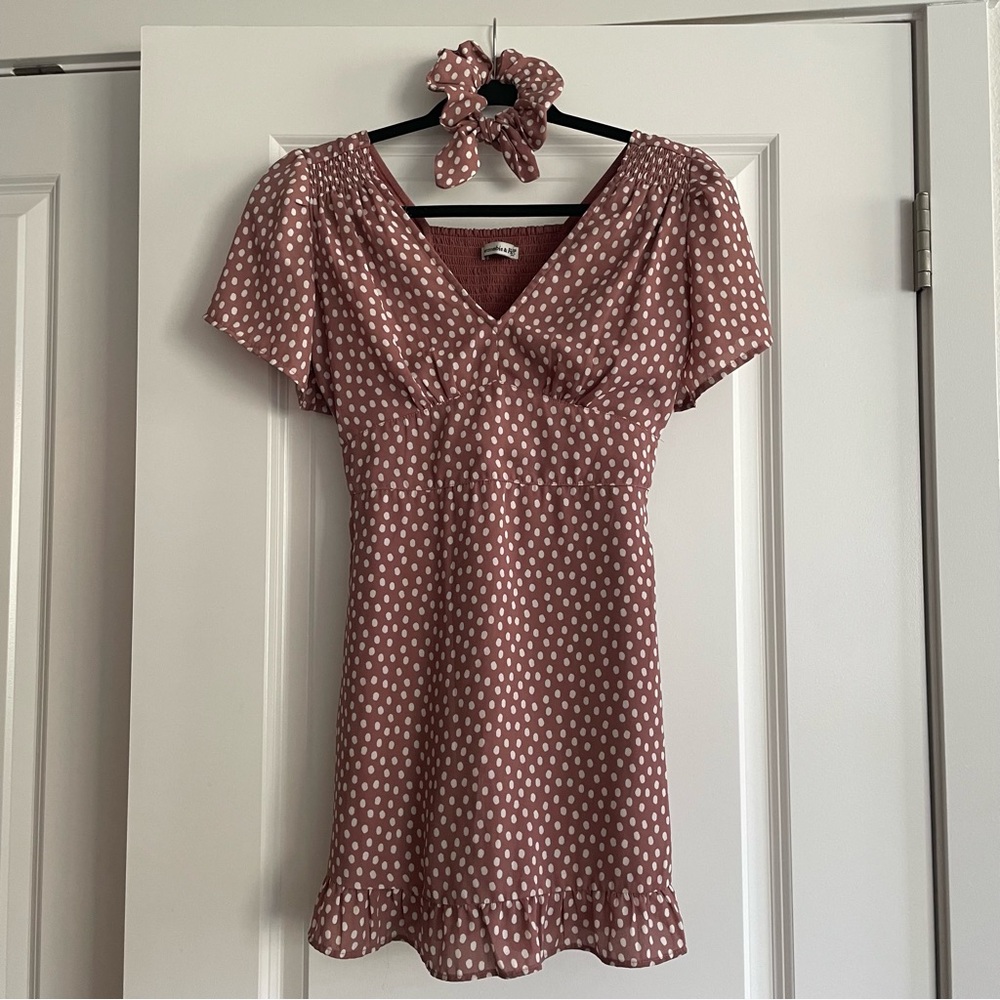 Short Sleeve Smocked Pink & White Polka Dot Mini Dress & Scrunchie XXSP NWOT